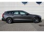 Volvo V60 T6 Automaat Plug-in hybrid AWD Plus Dark | Trekhaak | Visual Park Assist | Open Grid | Voorruitverwarming | Stoelverwarming voor en achter | Preconditioning | Elektrisch verstelbare voorstoelen met geheugen | Harman Kardon | Pilot Assist | 18 Inch | Blis | Google Maps | Google Assistant
