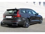 Volvo V60 T6 Automaat Plug-in hybrid AWD Plus Dark | Trekhaak | BLIS | Visual Park Assist | Open Grid | Voorruitverwarming | Stoelverwarming voor en achter | Preconditioning | Elektrisch verstelbare voorstoelen met geheugen | Harman Kardon | Pilot Assist | 18 Inch | Google Maps | Google Assistant