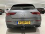 Mercedes-Benz CLA Shooting Brake 180 AMG Line 136 PK | Automaat | Trekhaak | AMG Stoelen | Keyless | Sfeerverlichting | Digital Cockpit | Bluetooth | Airco |
