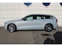 Volvo V60 2.0 T6 Plug-in hybrid AWD Plus Dark | Trekhaak | Visual Park Assist | Open Grid | Voorruitverwarming | Stoelverwarming voor en achter | Preconditioning | Elektrisch verstelbare voorstoelen met geheugen | Harman Kardon | Pilot Assist | 18 Inch | Blis | Google Maps | Google Assistant