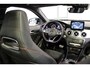 Mercedes-Benz GLA 180 Business Solution AMG Panorama dak | Trekhaak | Or. NL auto | 1e eig. Dealer onderh.
