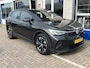 Volkswagen ID.4 Life 77 kWh / WARMTEPOMP/ PARK. SENSOREN/ APP CONNECT/ STOELVERWARM./ GETINT GLAS/ 19" LMV