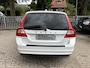 Volvo V70 3.2 238pk Momentum Leder Xenon BTW voordeel €1000,-