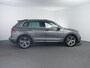 Volkswagen Tiguan 1.4 TSI ACT Highline R-line | Matrix | Pano | Trekhaak | Virtual