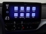 Volkswagen ID.5 Pro 77 kWh | 360 camera | Keyless | Stoelverwarming | Warmtepomp | Parkeerassistent | Dodehoek detectie | Navigatie | Adaptieve cruise control |