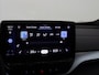 Volkswagen ID.5 Pro 77 kWh | 360 camera | Keyless | Stoelverwarming | Warmtepomp | Parkeerassistent | Dodehoek detectie | Navigatie | Adaptieve cruise control |