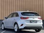 Kia Ceed 1.6 CRDi DynamicLine | Exportprijs | Airconditioning | Cruise Control | Apple Carplay | Android Auto | Lichtmetaal 16'' | Radio | Navigatie |