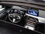 BMW 5-Serie 520i M Sport [SCHUIFKANTELDAK, MEMORY SEATS, HUD, PDC V+A, CRUISE CONTROL, APPLE CARPLAY, STOELVERWARMING, AUTOMATISCHE AIRCO, NAVIGATIE, NIEUWSTAAT]