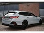 BMW 5-Serie Touring 520i M-Sport Pano Trekh 21inch Brooklyngrau ACC 360 H/K HUD Stoelventilatie
