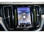 Volvo XC60 2.0 T8 Plug-in hybrid AWD R-Design | 360 Camera | Adapt. Cruise | Getint Glas | Stoel-Stuurwiel verwarming | BLIS | Trekhaak