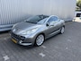 Peugeot 207 CC 1.6 VTi Féline AUTOMAAT, 165Dkm.NAP, Clima, Leer, CC, LM, – Inruil Mogelijk –