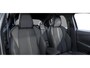 Peugeot 208 GT | Adaptieve cruise control met Stop&Go functie | Armsteunen op de voorportieren bekleed met kunstleder met groen sierstiksel (GT-Line) | Climate Control