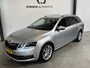 Skoda Octavia Combi Buss. Edition Plus | Navi | LED | Cruise | PDC | Trekh. | Keyless | Canton | DAB | CarPlay | Org. NLD |