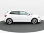 Volkswagen Polo 1.0 TSi Automaat R-Line Business | IQ Led | Adaptive Cruise | Stoel Verwarming | Camera | Carplay | Navigatie | Parkeersensoren | 17 Inch | 15.570 Km!!