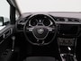 Volkswagen Touran 1.8 TSi 180 Pk Automaat R-Line 7-Persoons | Trekhaak | Panorama Dak | Camera | Sensoren | Adaptive Cruise| LED | Carplay | Elektrische Achterklep | 18 Inch | 88.341 Km!!