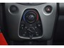 Peugeot 108 1.0 VT-i Active Automaat 5-deurs 69pk | Airco | Elektrische ramen voor | Zéér lage KM-stand |