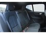 Volvo EX40 Single Motor Extended Range Ultra Black Ed. 82 kWh | Panoramisch schuif-/kanteldak | Harman/Kardon Audiosysteem | Elektrisch bedienbare voorstoelen | Adaptive Cruise Control | Pilot Assist | "Fish-Eye" 360 Graden Camera | Nubuck Bekleding | 20" Lichtmetalen Velgen | Warmtepomp