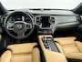 Volvo XC90 T8 Recharge Ultimate Dark | 22" | Luchtvering | Geventileerd Nappa | Bowers & Wilkins | Stoelmassage | 360 Camera | Getint & Gelaagd glas | Head-up | Panoramadak