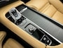 Volvo XC90 T8 Recharge Ultimate Dark | 22" | Luchtvering | Geventileerd Nappa | Bowers & Wilkins | Stoelmassage | 360 Camera | Getint & Gelaagd glas | Head-up | Panoramadak
