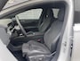 Volkswagen ID.7 Tourer Pro Business 286PK 77 kWh / Black Style / head-Up Display / Massage Stoelen / Matrix-Led Koplampen / 19'' LMV / VW