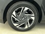 Hyundai i20 1.0 T-GDI Comfort | Navigatie | Apple Carplay/ Android Auto | Camera | Stoel/Stuurverwarming | 16 Inch Lichtmetalen Velgen | Privacy Glass | Climate Control |