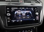 Volkswagen Tiguan Allspace 1.5 TSI R-Line Business 150PK DSG | Verlengde garantie | Navigatie | Matrix LED koplampen | Elektrische achterklep |