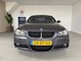 BMW 3-Serie 325xi High Executive Airco, Navigatie, Ledere bekleding, LMV
