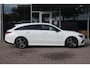 Mercedes-Benz CLA Shooting Brake 180 AMG-LINE 136pk I MBUX I Navigatie I Stoelverwarming I Night Pakket | Sfeerverlichting