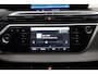 Citroën C4 SpaceTourer 1.6 THP Shine | Massagestoelen | Navigatie | Climate Control | Grote voorruit | Panoramadak | Parkeercamera/-sensoren | Cruise Control | Lichtmetalen velgen | Dodehoek |