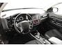 Mitsubishi Outlander 2.4 PHEV Intense | Parkeercamera | Stoelverw. | Keyless Entry |