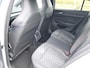 Volkswagen Golf 1.5 eTSI 150 pk DSG R-Line Edition | Panoramadak | Camera | LED | App Connect | ACC | Stoel + Stuurverwarming | Climatronic | Fabrieksgarantie tot 20-11-2026 of 100.000km |