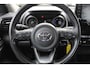 Toyota Yaris Cross 1.5 Hybrid Automaat Apple carplay/ android auto l All weather banden | Armsteun | Elektrisch inklapbare buitenspiegels | Climate control | Achteruitrijcamera | Verwarmbare spiegel VDL auto