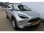 Toyota Yaris Cross 1.5 Hybrid Automaat Apple carplay/ android auto l All weather banden | Armsteun | Elektrisch inklapbare buitenspiegels | Climate control | Achteruitrijcamera | Verwarmbare spiegel VDL auto