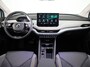 Skoda Enyaq iV 60 180 pk | Navigatie | Parkeersensoren | Achteruitrijcamera | LED koplampen | Lederen/stof bekleding |
