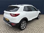 Kia Stonic 1.0 T-GDi MHEV 100pk DCT7 DynamicPlusLine Automaat | Navigatie | Parkeercamera | Stoel- en stuurverwarming | Parkeersensoren | LED |