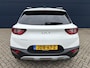 Kia Stonic 1.0 T-GDi MHEV 100pk DCT7 DynamicPlusLine Automaat | Navigatie | Parkeercamera | Stoel- en stuurverwarming | Parkeersensoren | LED |