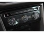 Volkswagen Tiguan 1.4 TSI Comfortline 125PK / 92kW, Navigatie, trekhaak, 3-zone climatronic, parkeersensoren voor en achter (PDC), cruise control, lichtmetalen velgen, Lane Assist, LED koplampen, draadloze telefoonlader, multifunctioneel lederen stuurwiel, Bluetooth telefoonvoorbereiding, 17" 'Tulsa' LMV etc.