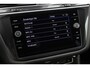 Volkswagen Tiguan 1.4 TSI Comfortline 125PK / 92kW, Navigatie, trekhaak, 3-zone climatronic, parkeersensoren voor en achter (PDC), cruise control, lichtmetalen velgen, Lane Assist, LED koplampen, draadloze telefoonlader, multifunctioneel lederen stuurwiel, Bluetooth telefoonvoorbereiding, 17" 'Tulsa' LMV etc.