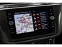 Volkswagen Tiguan 1.4 TSI Comfortline 125PK / 92kW, Navigatie, trekhaak, 3-zone climatronic, parkeersensoren voor en achter (PDC), cruise control, lichtmetalen velgen, Lane Assist, LED koplampen, draadloze telefoonlader, multifunctioneel lederen stuurwiel, Bluetooth telefoonvoorbereiding, 17" 'Tulsa' LMV etc.