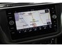 Volkswagen Tiguan 1.4 TSI Comfortline 125PK / 92kW, Navigatie, trekhaak, 3-zone climatronic, parkeersensoren voor en achter (PDC), cruise control, lichtmetalen velgen, Lane Assist, LED koplampen, draadloze telefoonlader, multifunctioneel lederen stuurwiel, Bluetooth telefoonvoorbereiding, 17" 'Tulsa' LMV etc.