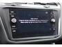 Volkswagen Tiguan 1.4 TSI Comfortline 92KW/125PK, Navigatie, trekhaak, lichtmetalen velgen, Lane assist, parkeersensoren voor en achter, cruise control, automatische airco.