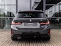 BMW 3-Serie Touring M340i xDrive | DRAVITGRAU | PANORAMA/SCHUIF-KANTELDAK | HARMAN KARDON | 19 INCH | STOELMEMORY | COMFORT PAKKET | TREKHAAK | DRIVING ASSISTANT PROF | INNOVATIE PAKKET | ADAPTIVE LED |
