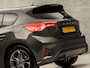 Ford Focus 1.0 EcoBoost ST Line (APPLE CARPLAY, GROOT NAVI, LED KOPLAMPEN, GETINT GLAS, SPORTSTOELEN, PARKEERSENSOREN, ZWART HEMEL, CRUISE, NIEUWE APK, NIEUWSTAAT)