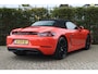 Porsche 718 Boxster 2.0T Nederlandse Auto | Dealeronderhouden | PDC | Carplay | 20 Inch | Cruise Control | Stoelverwarming