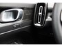 Volvo XC40 T5 Automaat Recharge R-Design, | Electrisch verwarmbare voorruit | Panoramisch schuif/kantel dak | Interieur Voorverwarming | Electrisch bedienbare Voorstoelen met memorie-functie| Premium Audio | Park Assist voor en Achter| Verwarmbare Voorstoelen.