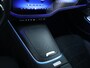 Mercedes-Benz E-klasse Estate 300 e Plug-In Hybride AMG Nightpakket | Panoramadak | MBUX Superscreen | Trekhaak | Distronic | Burmester® Sound | Stoelverwarming voor en achter | Inclusief 24 maanden Mercedes-Benz Certified garantie voor Europa.