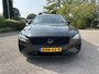 Volvo V60 2.0 T6 Plug-in hybrid AWD Plus Dark,Pano dak, Ned. auto