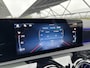 Mercedes-Benz A-klasse 180 Business Solution AMG | Night | Panoramaschuifdak | Achteruitrijcamera | Sfeerverlichting| MULTIBEAM LED | 19 inch AMG-velgen |