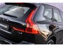 Volvo XC60 2.0 T6 Plug-in hybrid AWD Ultra Dark | Trekhaak | Harman Kardon Audio | Schuif- / Kanteldak | Stoel- / Stuurverwarming Voor + Achter | 360 Camera | Adaptive Cruise | Long Range | Google | Carplay | Dodehoekdetectie
