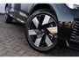 Volvo XC60 2.0 T6 Plug-in hybrid AWD Ultra Dark | Trekhaak | Harman Kardon Audio | Schuif- / Kanteldak | Stoel- / Stuurverwarming Voor + Achter | 360 Camera | Adaptive Cruise | Long Range | Google | Carplay | Dodehoekdetectie